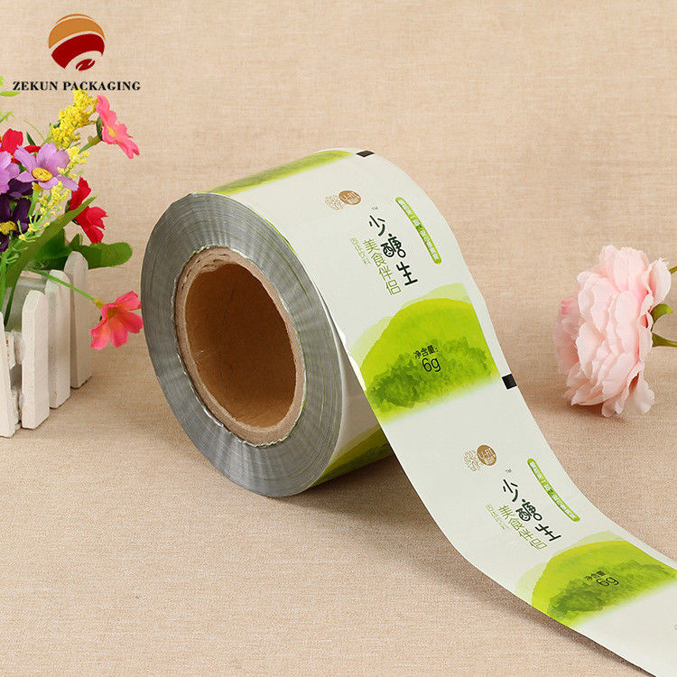Finition de surface mate pour les emballages en tubes en papier écologiques Choix durable et écologique