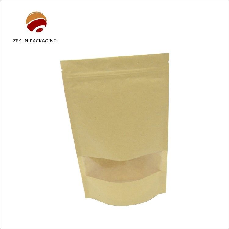 Sacs de papier kraft imprimés sur mesure avec finition brillante gravure imprimer différentes tailles / couleurs